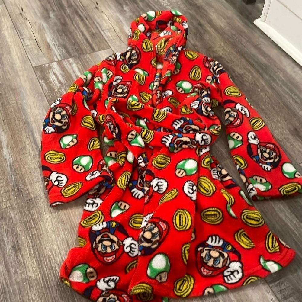 Nintendo Super Mario Red Robe Size 10